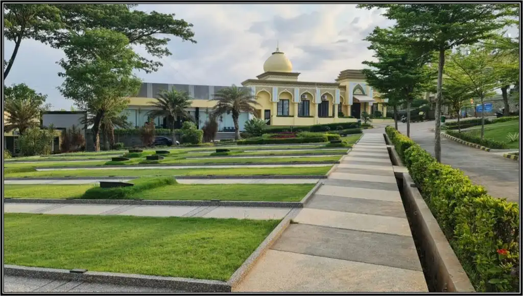 makam Al Azhar zona Wardah