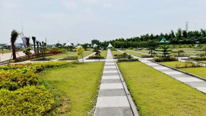 lahan makam Al Azhar tersedia